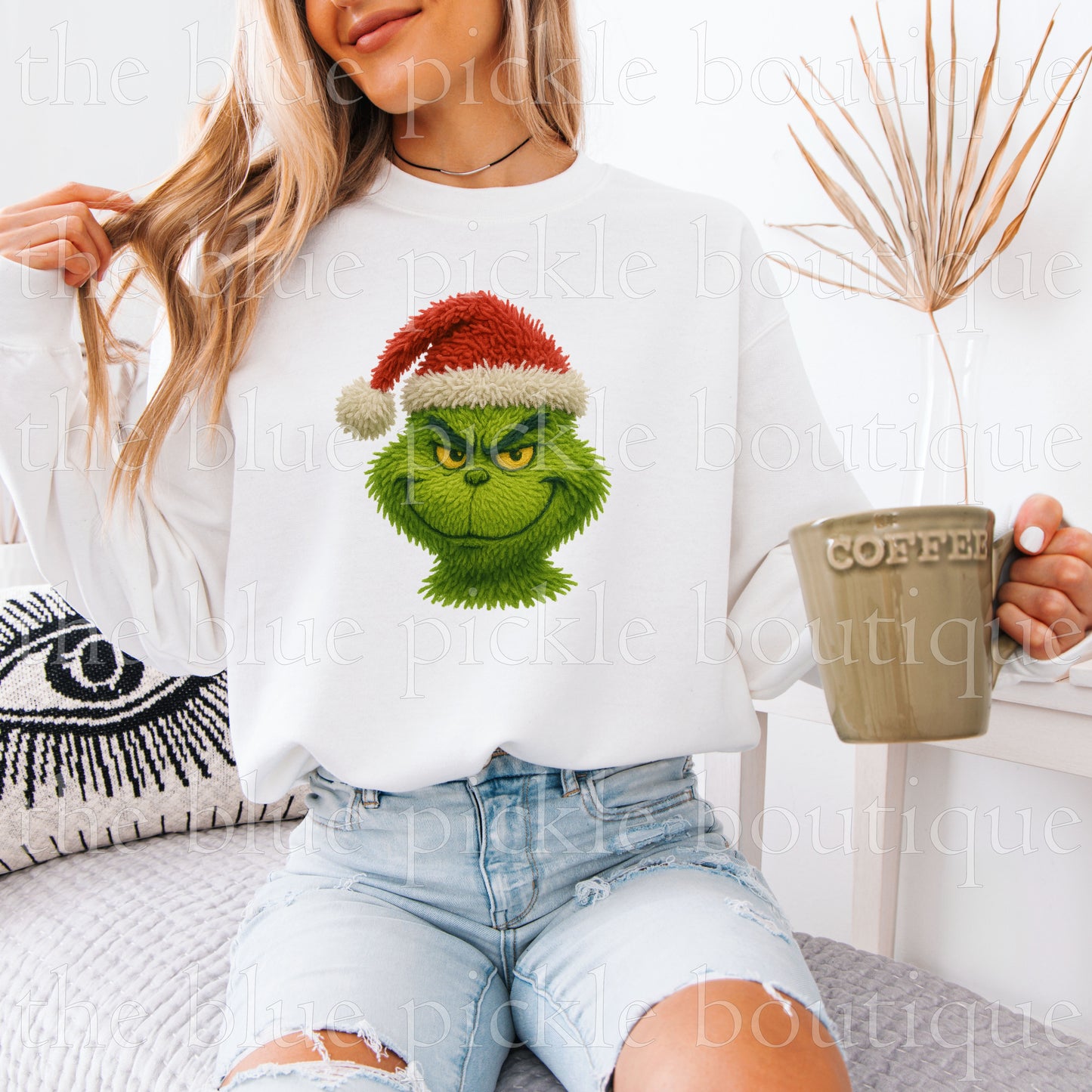 Grumpy Green Christmas Guy - faux *FAKE* realistic yarn look